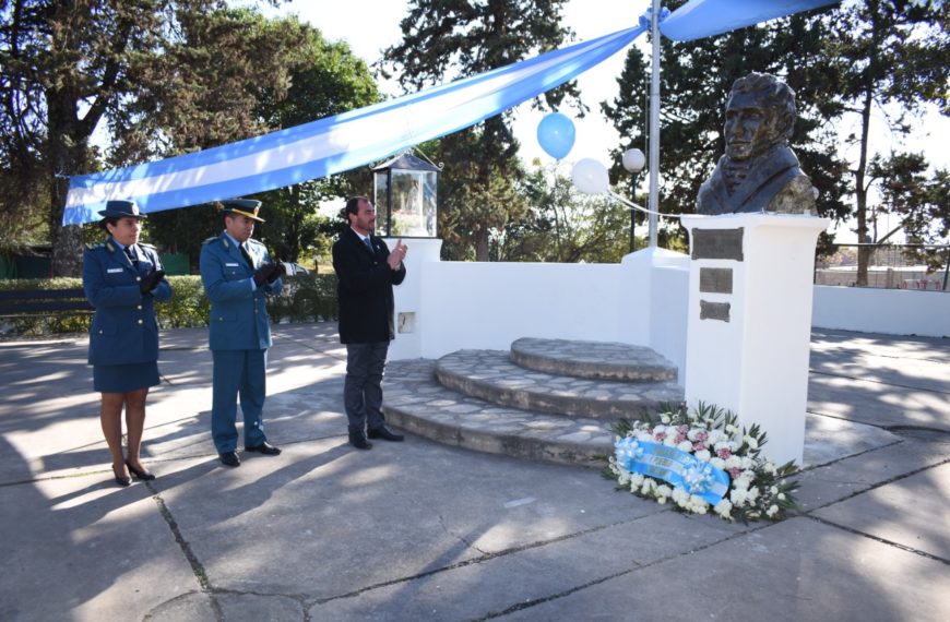 Cadetes y Aspirantes a Agentes del Servicio Penitenciario juraron fidelidad a la Bandera